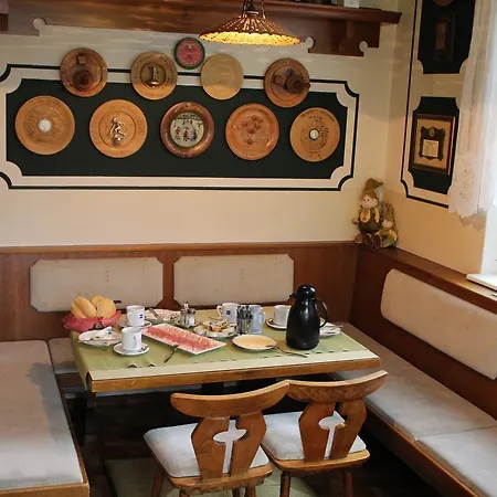 Zum Stadtwald روتنمان