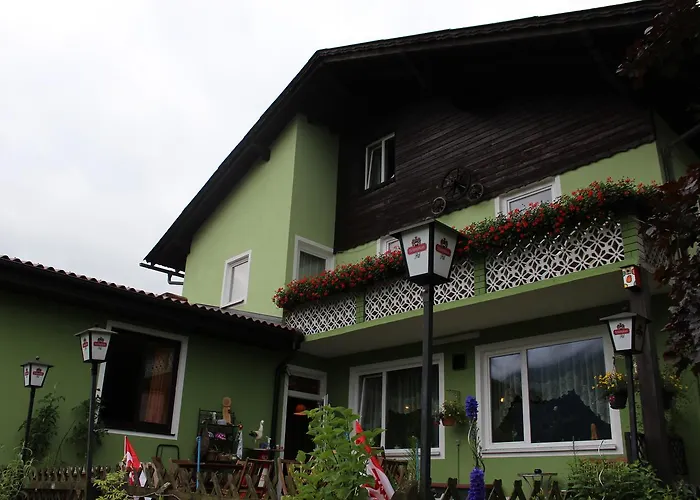 Inn Zum Stadtwald 3*