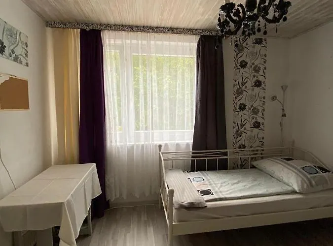 Zum Stadtwald 3* 罗滕曼