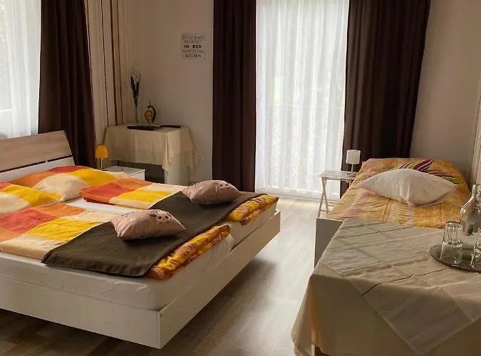 宾馆 Zum Stadtwald