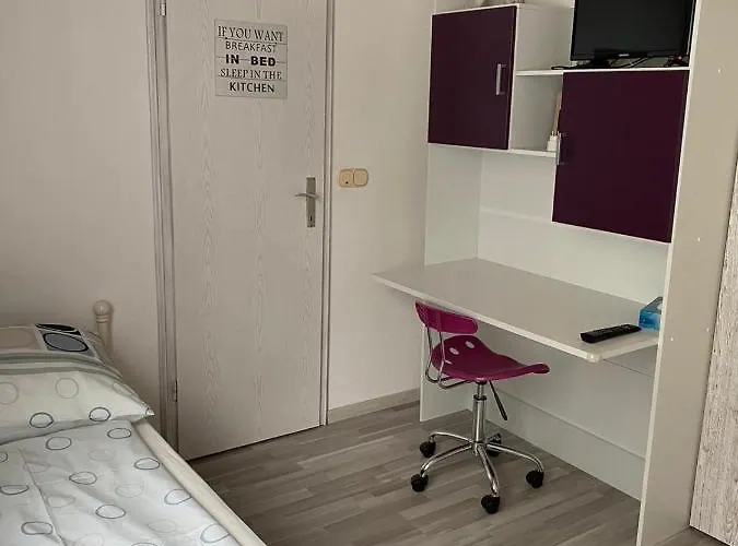 Inn Zum Stadtwald 3*