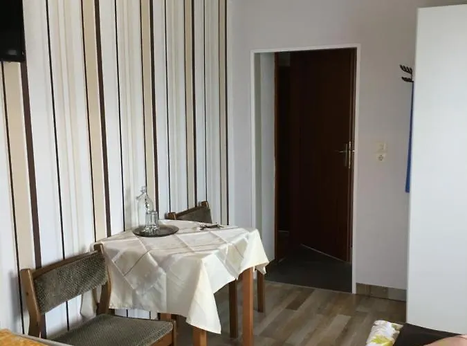 Zum Stadtwald 宾馆